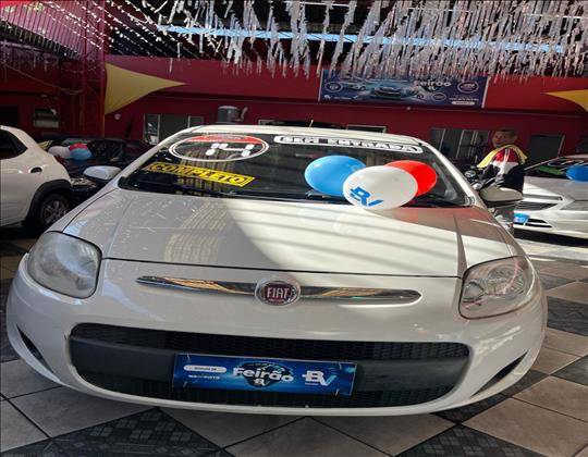 FIAT PALIO 1.6 MPI ESSENCE 16V FLEX 4P MANUAL FIAT PALIO 1.6 MPI ESSENCE 16V FLEX 4P MANUAL